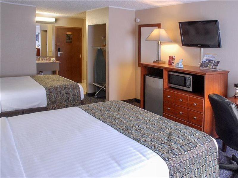 Quality Inn Austintown-Youngstown West מראה חיצוני תמונה