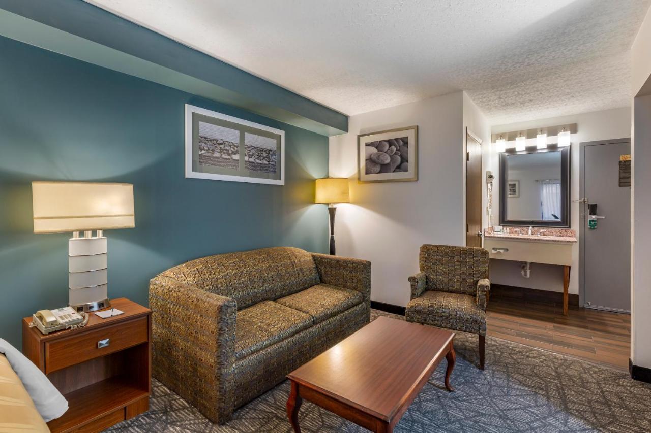 Quality Inn Austintown-Youngstown West מראה חיצוני תמונה