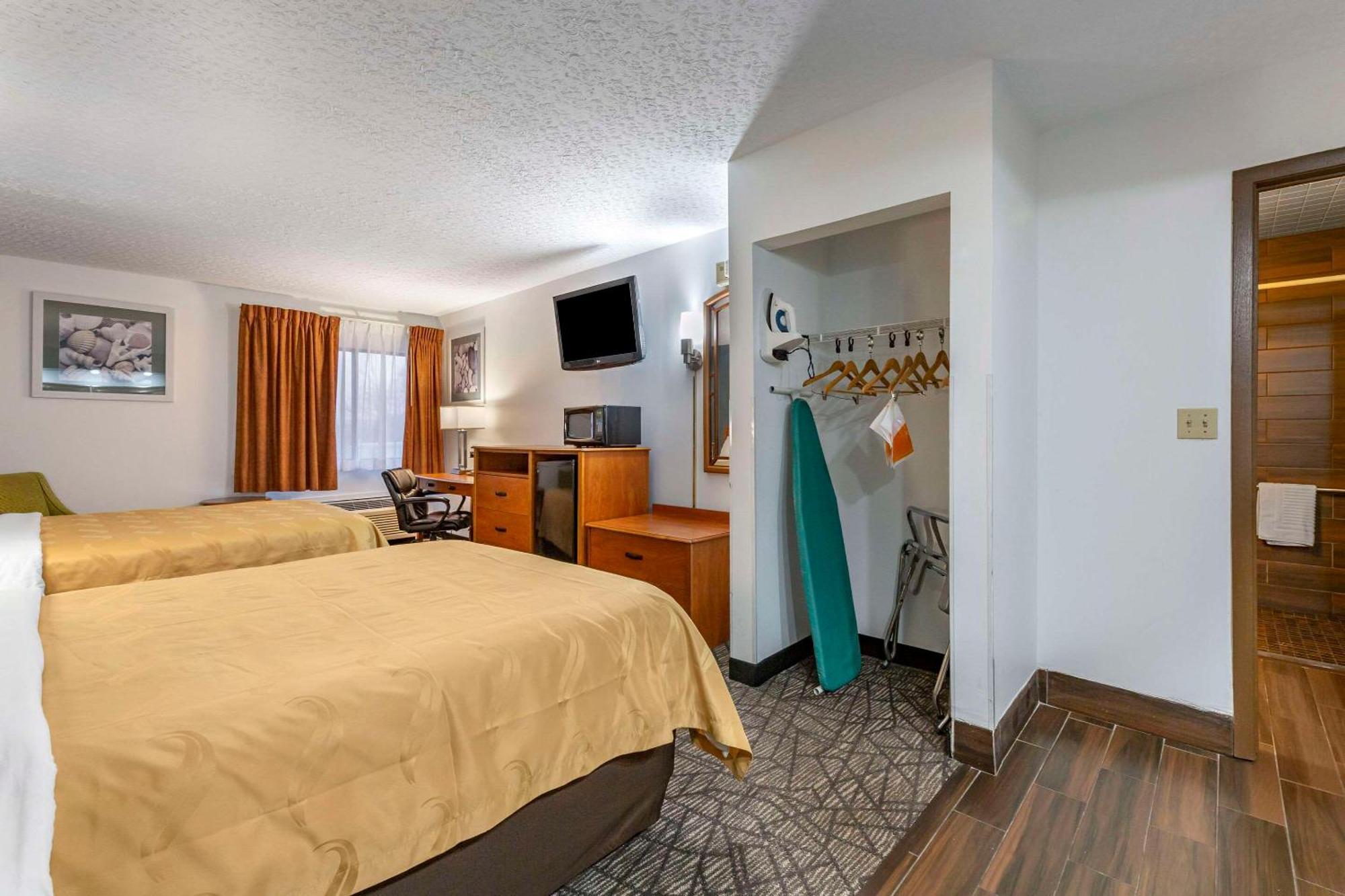 Quality Inn Austintown-Youngstown West מראה חיצוני תמונה